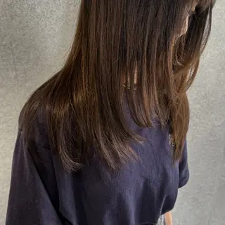 ミディアム ハコ（HACO)所属・豊嶋 暉直のヘアスタイル