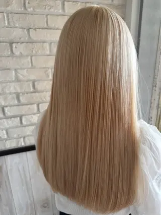 カラー いとう なぎのヘアスタイル