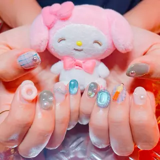 ネイル 半村 明のネイルデザイン