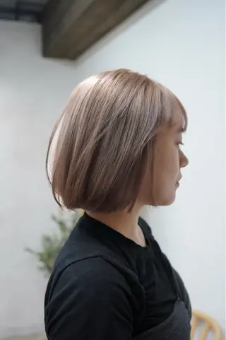 ショート カラー 傷まないブリーチ🪽 /大図みらいのヘアスタイル