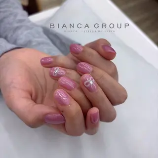 ネイル Bianca 原 苺花のネイルデザイン