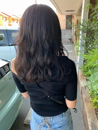 ロング カラー 船津 佳奈美のヘアスタイル