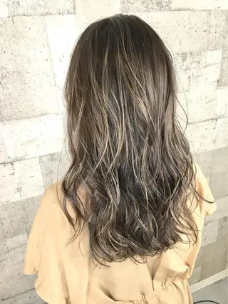 ロング カラー 🎊ルービック 京橋店💛のヘアスタイル