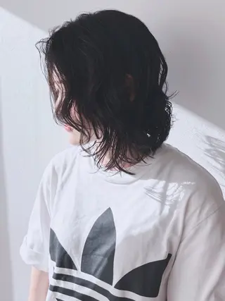 ミディアム ウルフ／パーマ 🐺🌀寺門和紗のヘアスタイル