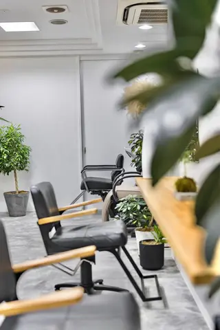 hoNua. 栄/透明感カラーのヘアスタイル