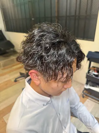 ショート パーマ メンズ メンズカット/パーマ 艶カラーTAIGA︎のヘアスタイル