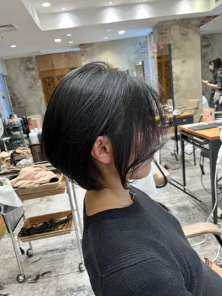 ショート 顔まわりカット 前髪カット安井楽人のヘアスタイル