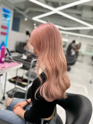 ロング カラー ヘアアレンジ トレンドモテカラー 🩷色落ちまで可愛くのヘアスタイル