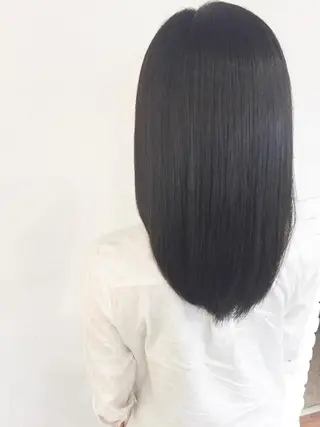 セミロング 髪質改善 suzukiのヘアスタイル