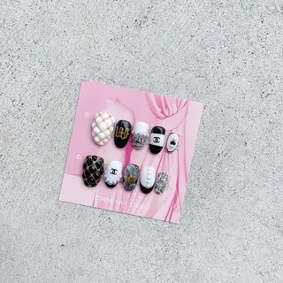 ネイル Nail by Licorneのネイルデザイン