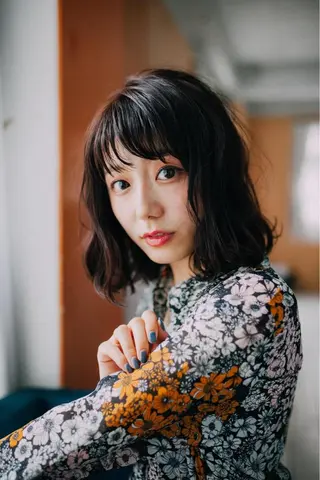 ミディアム 頭浸浴×似合わせ HolyGrailのヘアスタイル