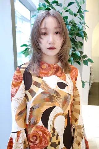 ミディアム カラー SALOWIN所属・ブリーチ🔑 ボブ✨レイヤーのヘアスタイル