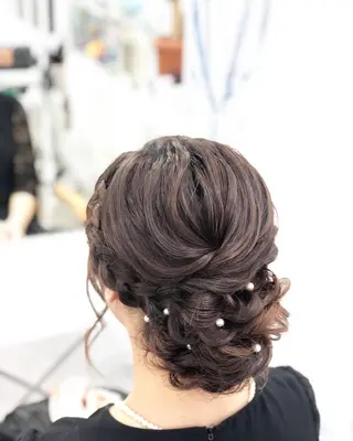 セミロング laera 佐藤のヘアスタイル