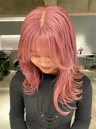 ミディアム 二村 海のヘアスタイル