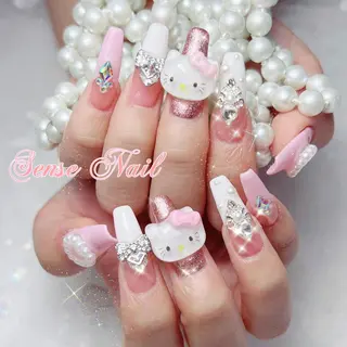 キッズ マツエク・マツパ ネイル ヘアアレンジ AKO あこ💅のネイルデザイン