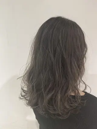 セミロング AUBEHAIRpeony所属・山形酸性ストレート 古川✂︎のヘアスタイル
