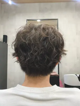パーマ 理美容室モテナ所属・カトリ プージャのヘアスタイル