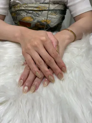 ネイル シオリ 🎀のネイルデザイン