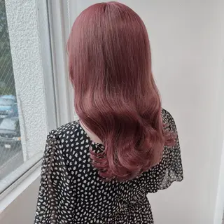 ロング カラー 韓国レイヤー🕊️ 柔らかベージュ🧸のヘアスタイル