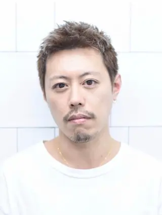 ショート カラー メンズ Merican barbershop kobe所属・永戸 新汰の眉毛・アイブロウイメージ