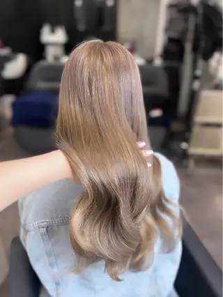 ロング カラー 【elyts】 COCOROのヘアスタイル