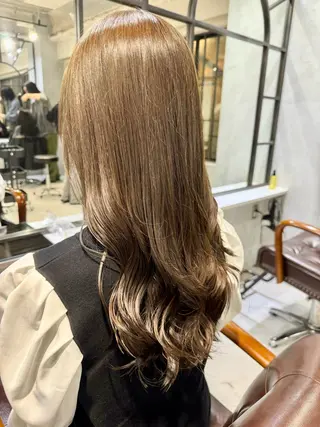 ミディアム カラー 髪質改善/縮毛矯正/ 艶髪/春山良太のヘアスタイル