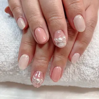 ネイル 綱島 佳恵のネイルデザイン