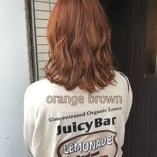 ミディアム レイヤー/顔まわり カット/地毛風カラーのヘアスタイル