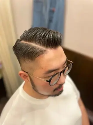 ショート 衞藤 諒一のヘアスタイル