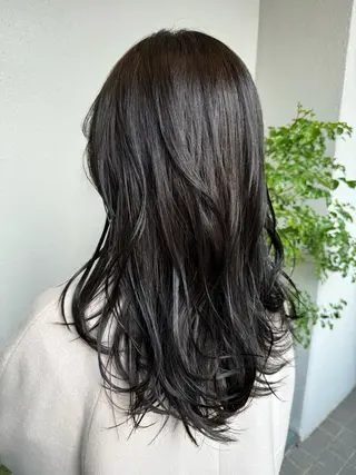 セミロング 艶カラー/レイヤー 🌸ミオのヘアスタイル
