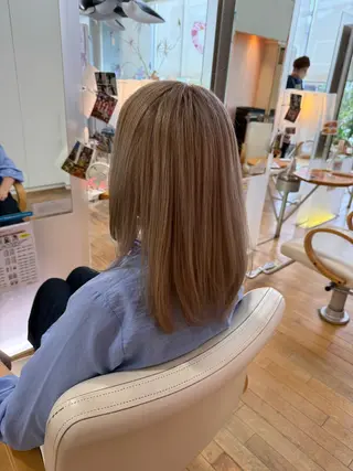 カラー 山本 瑠華のヘアスタイル