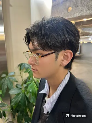 ショート パーマ メンズ メンズ職人/センター パート/富沢真斗のヘアスタイル