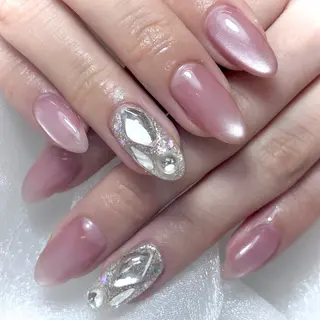 ネイル Nail salon s.k.所属・Nailist. emiのネイルデザイン