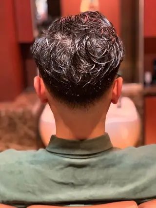ショート パーマ メンズ 砂川 すながわのヘアスタイル