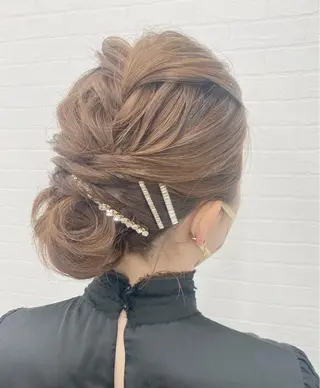 ミディアム ヘアアレンジ GRANLUSSO 〜グランルッソ駅前店所属・木口 嘉美のヘアスタイル