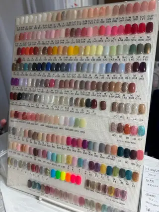 ネイル ネイルシュシュ 山下のネイルデザイン