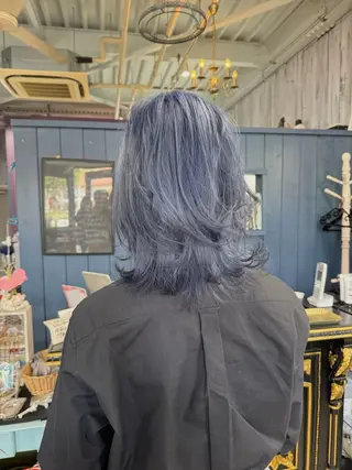 ミディアム カラー La Beaute所属・福山 明日哉のヘアスタイル