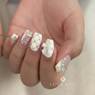 ネイル アトリエ　ミモザ所属・いまむら あかりのネイルデザイン