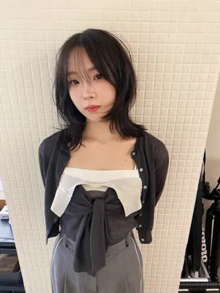 セミロング 7Bridge所属・レイヤーカット 小西貫太のヘアスタイル