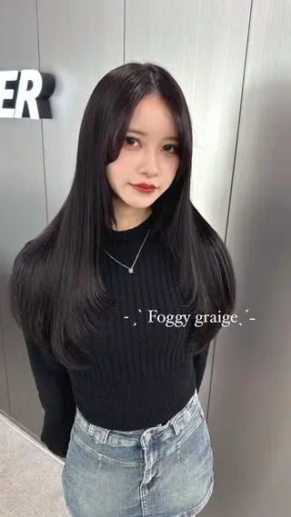 ロング カラー 暗髪🩶ラベンダー/ ブルー/ユウナ🤍のヘアスタイル