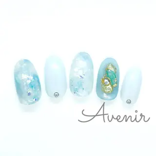 ネイル Avenir 表参道 nail＆eye予約のネイルデザイン