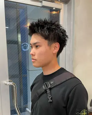 ショート パーマ メンズ 豊崎 佑輔のヘアスタイル