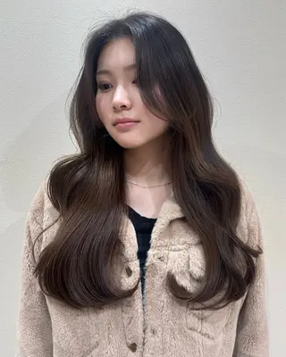 ロング カラー ヘアアレンジ 🤍韓国ヘア🤍 ヨシダリナのヘアスタイル