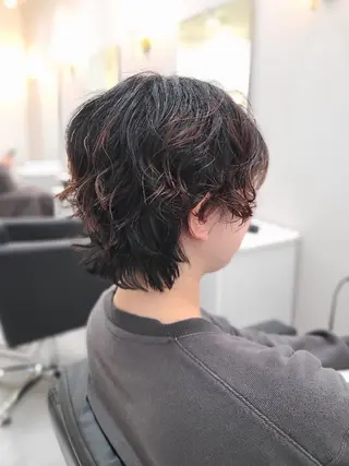 ショート パーマ 桐島 令奈のヘアスタイル