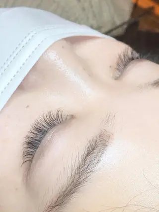 マツエク・マツパ 頭痛肩こりで悩むおとな女性専門ボディケアサロンねこもみ所属・札幌 頭痛肩こり解消 セラピストkaoriのエステ・リラクイメージ