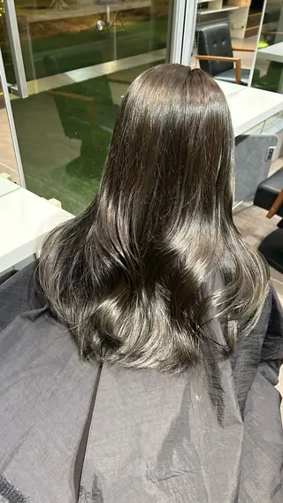 ロング KEIJI CLASS所属・大阿久 華恋のヘアスタイル