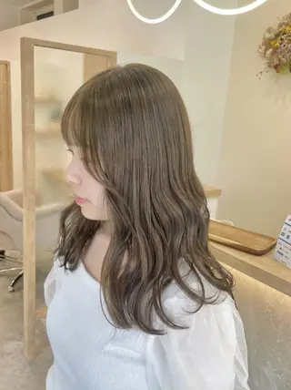 ロング カラー Saki サキのヘアスタイル