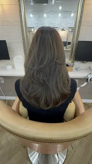 ロング teddy所属・レイヤーカット// メイのヘアスタイル