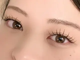 マツエク・マツパ マリーテレジア 無料モデルの眉毛・アイブロウイメージ