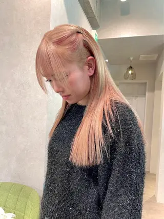 ロング カラー ヘアアレンジ 🩵 iona 🩵のヘアスタイル